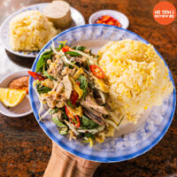 Xôi gà xé trộn (鸡丝拌糯米饭)